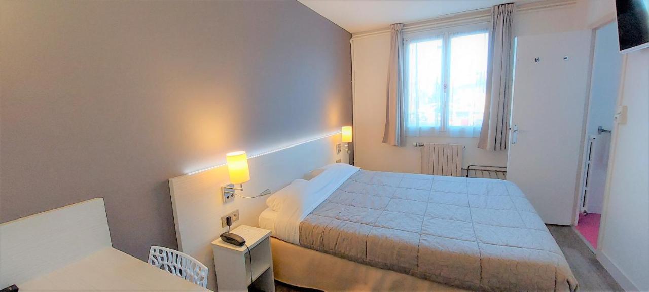 Château-Gontier Contact Hotel Du Cerf מראה חיצוני תמונה