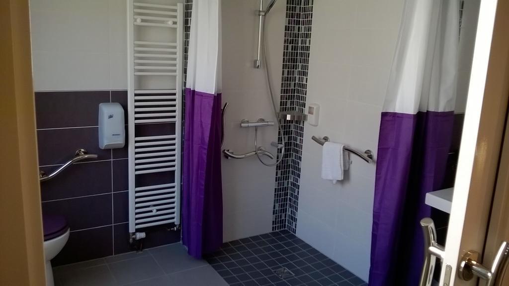 Château-Gontier Contact Hotel Du Cerf חדר תמונה
