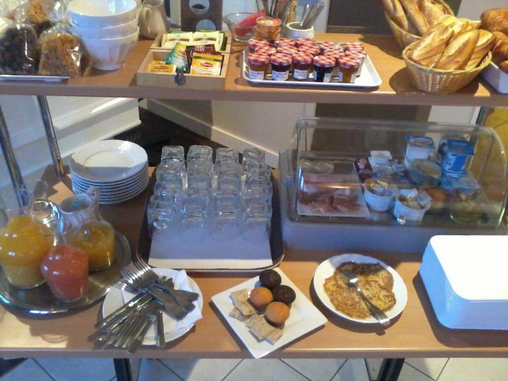 Château-Gontier Contact Hotel Du Cerf מראה חיצוני תמונה