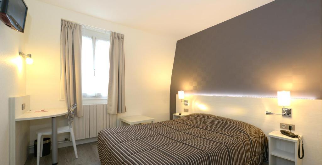 Château-Gontier Contact Hotel Du Cerf חדר תמונה
