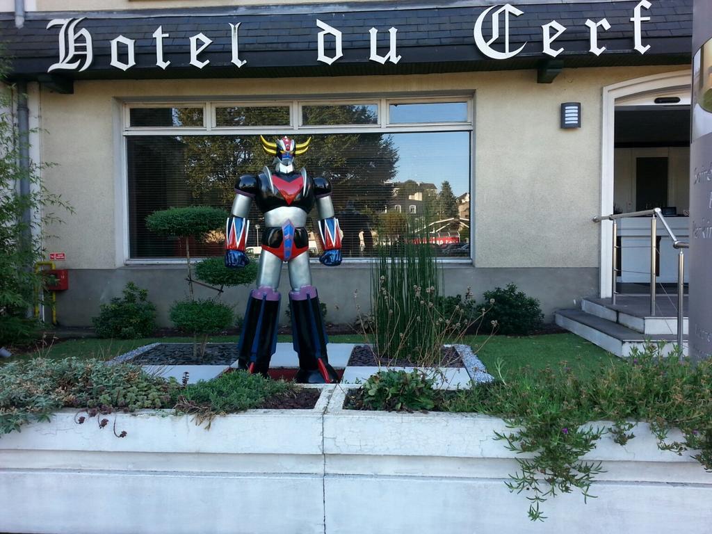 Château-Gontier Contact Hotel Du Cerf מראה חיצוני תמונה